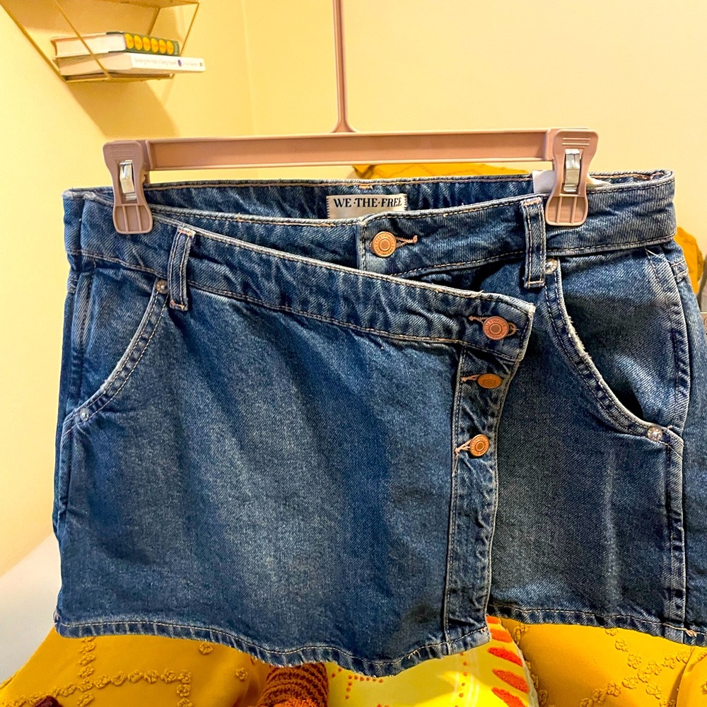 Free People denim skirt size 28